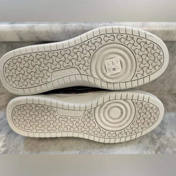 Skechers VEXX - Guilty Pleasure Unique Doodle Year of the Dragon Men’s 10 Casual - Picture 11 of 13